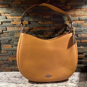 Coach Glovetanned Nomad Crossbody